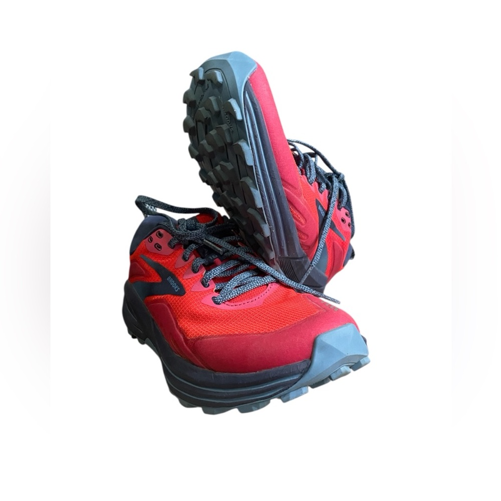 Brooks cascadia 16 trail running shoes bright red women’s size 9 - Picture 2 of 6